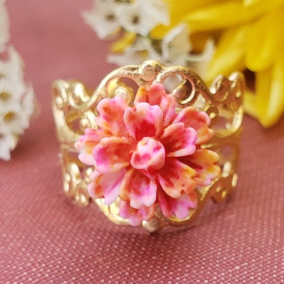 Vintaged Sunburst Lace Ring - Picture 6 of 7